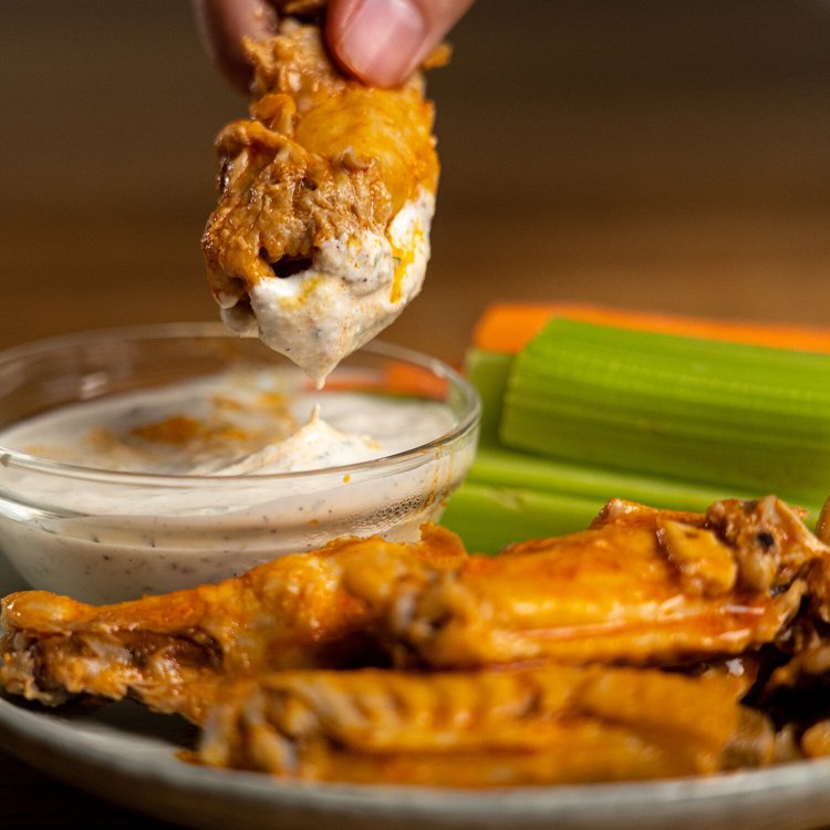 Farmer Focus Hot Chicken Wing Dipped In Ranch